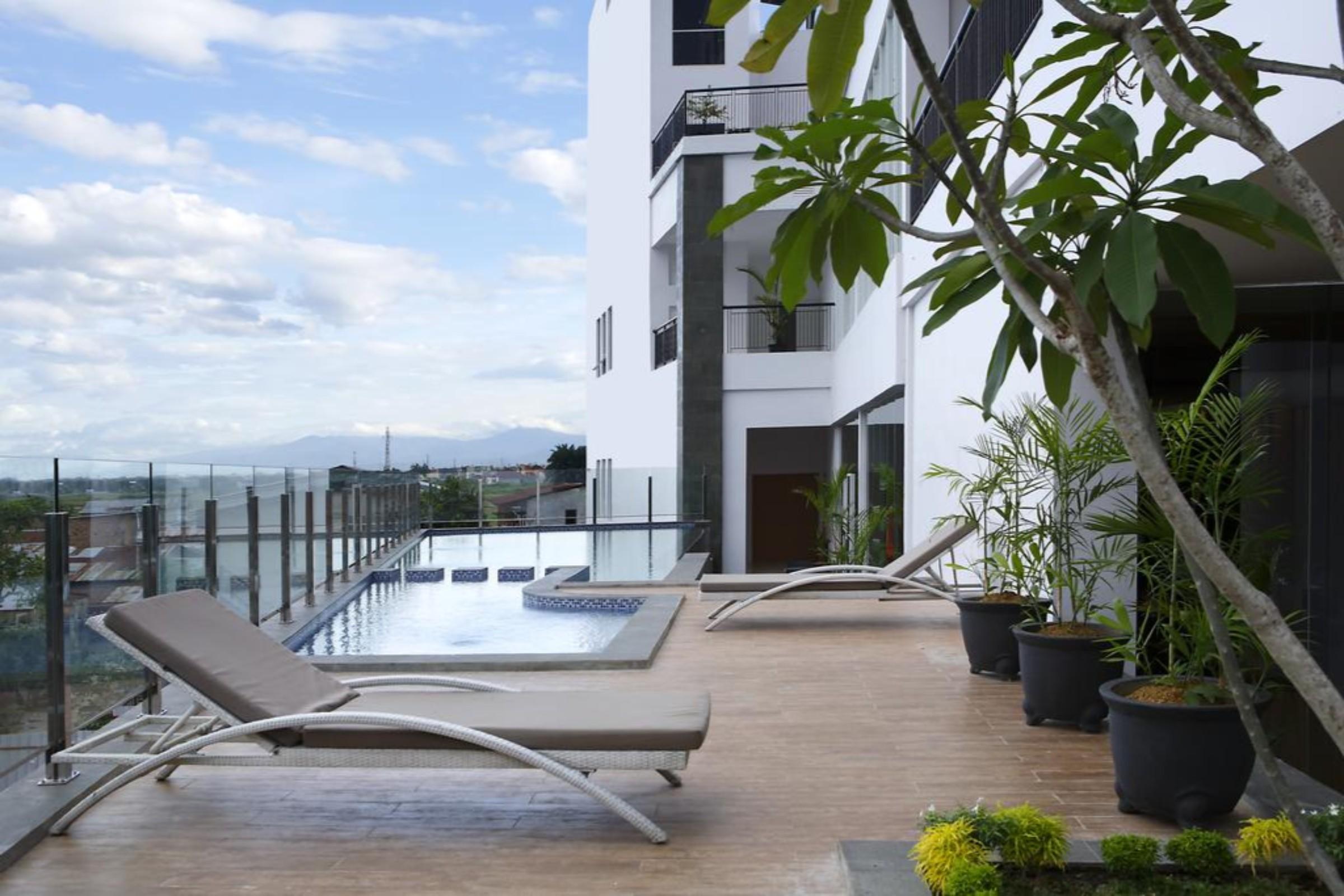 Hotel Grandhika Setiabudi Medan Kültér fotó